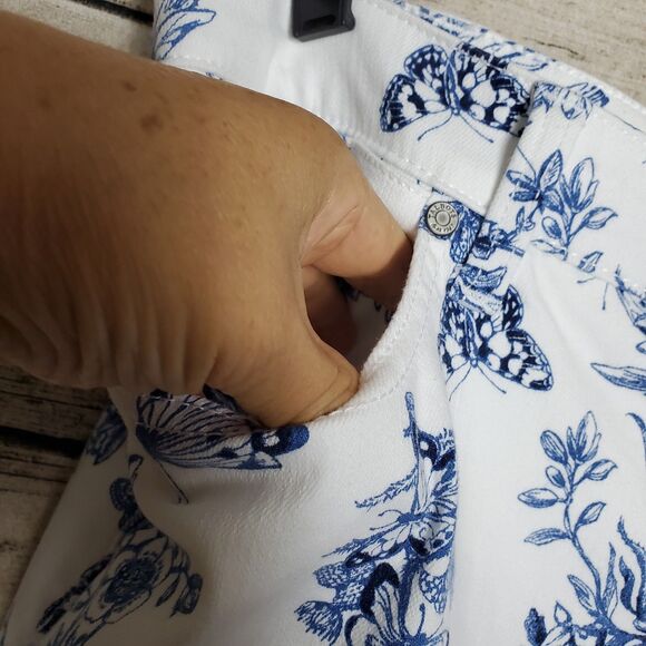 Talbots White and Blue Print Denim Slim Ankle Jeans Size 20WP - Picture 2 of 7